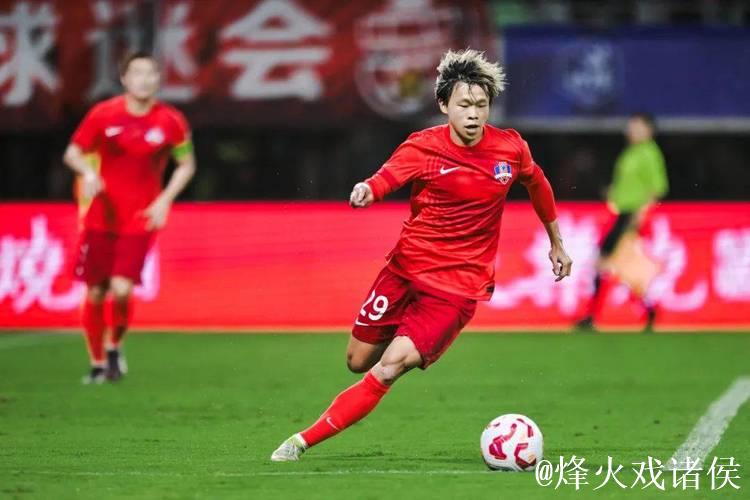 茹子楠：世界波靠多年加练，期待自己的百场中超